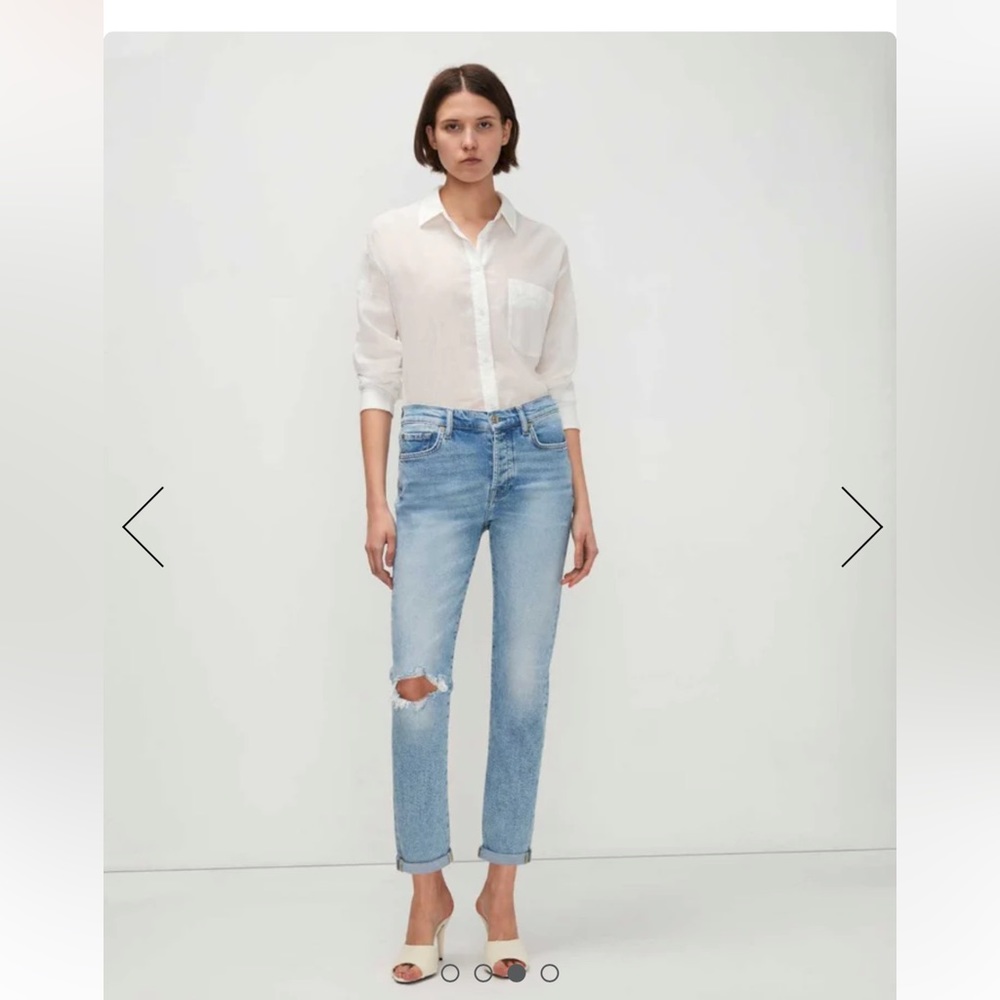 NWT. 7 FOR ALL MANKIND Luxe Vintage Josefina Feminine Boyfriend Distressed Jeans